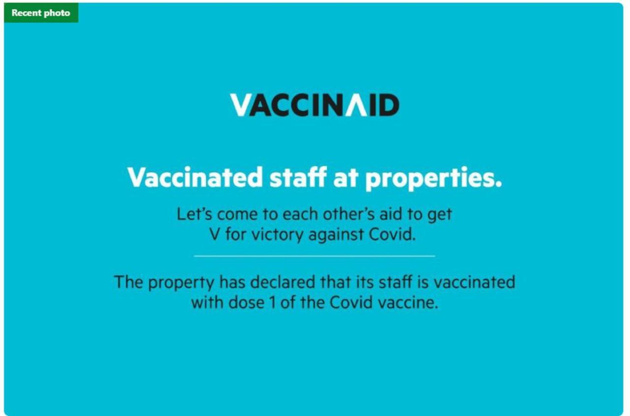Vaccinated Staff - OYO 1300 Crecia Guest House Hatu Exterior foto